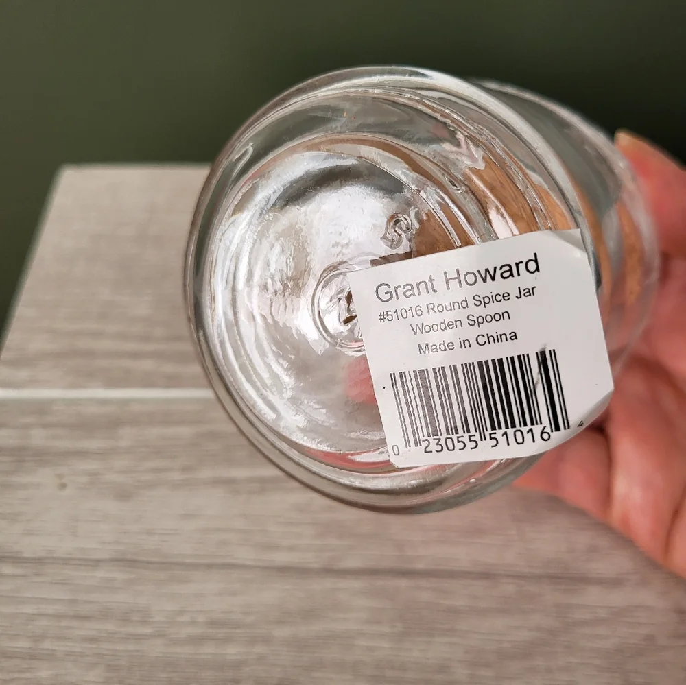 Grant Howard‎ 51016 Round Spice Jar with Wooden Spoon 6 oz.
